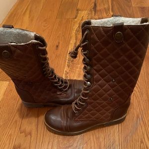 Rouge Boot, Size 7, Brown Quilted, Padded, lightly worn Like New, Beautiful Boot